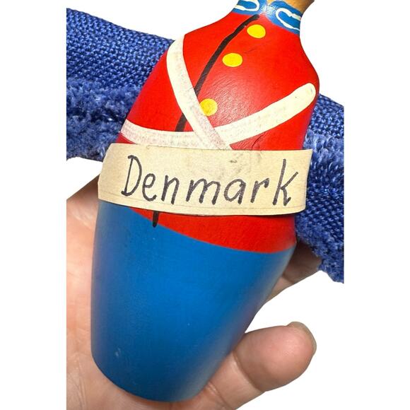 Anne Beate Design Napkin Holder Hand Painted Wood Denmark Royal Guard Vintage - Picture 3 of 12